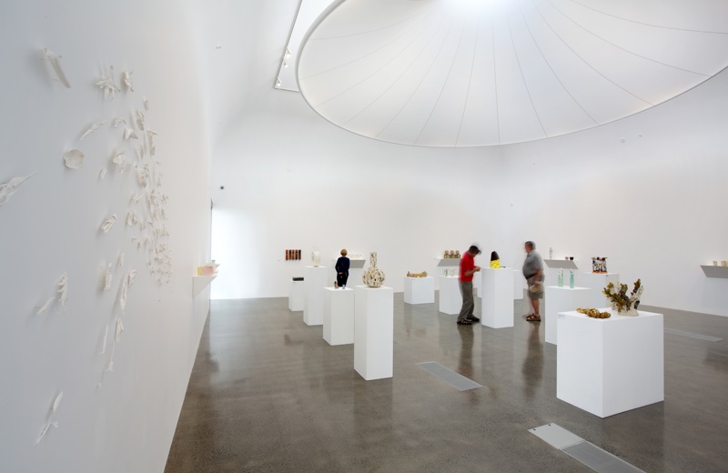 Te Uru Gallery presents contemporary visual art and design experiences that inspire, engage and challenge.