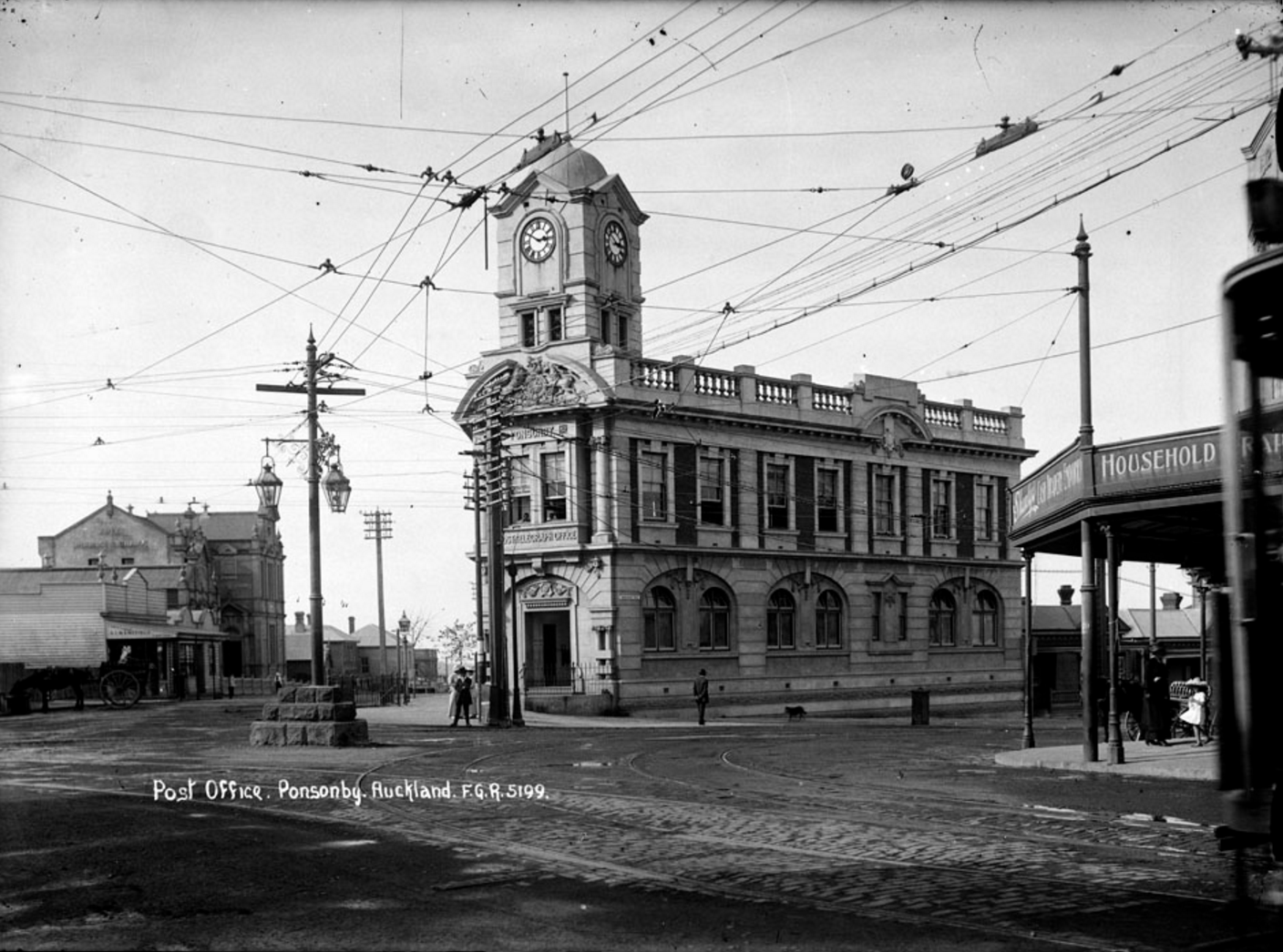 Ponsonby Post Office showing the three lamps,1915. Sir George Grey Special Collections, Auckland Libraries.